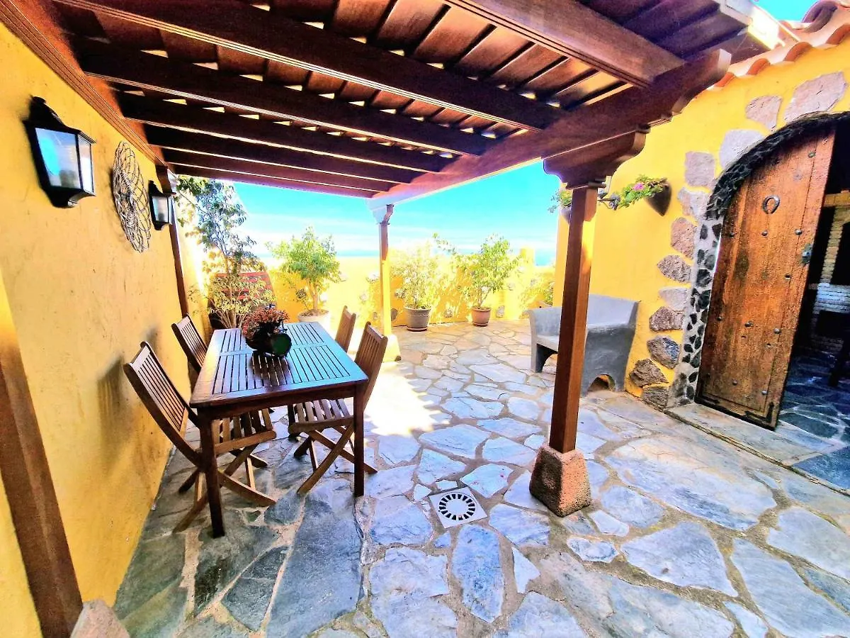 منزل ريفي منزل الضيف إيكود ذي لوس فينوس  في Casa Rural Piedra Redonda إسبانيا